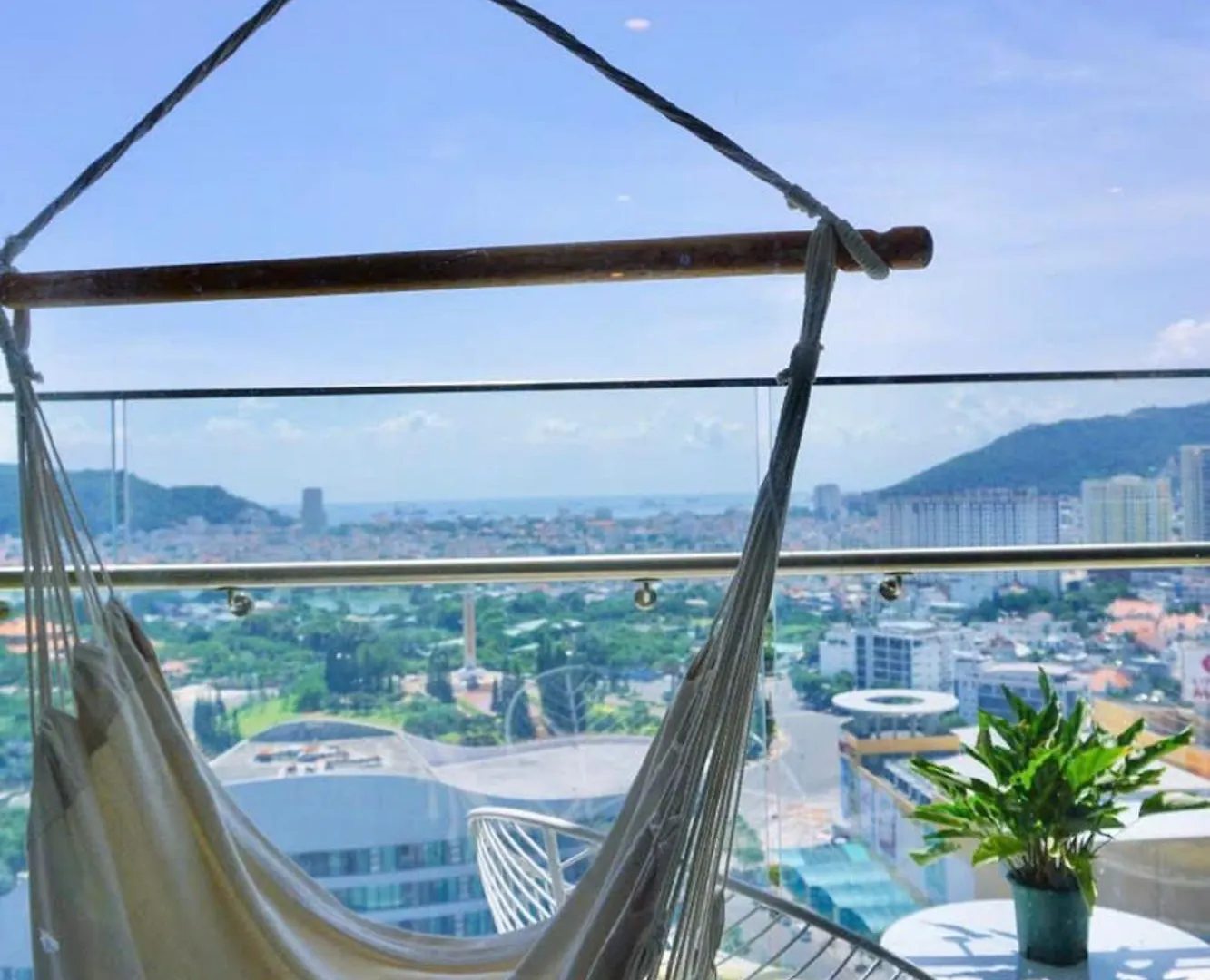 The Song - Can Ho Bien - Beanhouse Vung Tau Vietnam